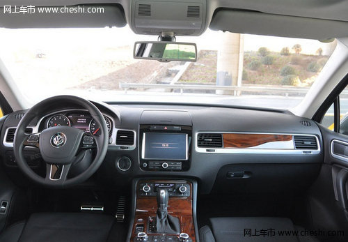 大众途锐全系  天津进口现车春季优惠多