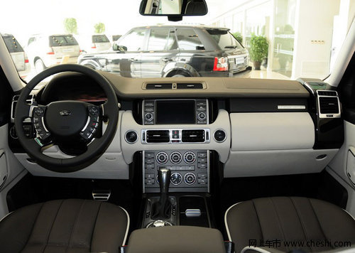 2012款路虎揽胜行政版  天津现车配置全