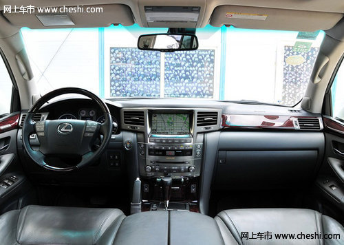 2012款雷克萨斯LX570 天津现车降价酬宾