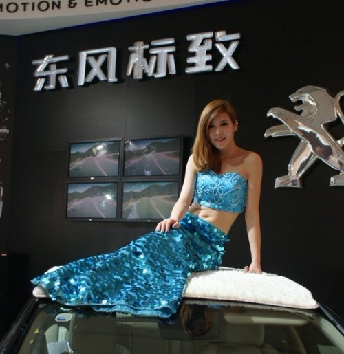 网上车市带你看温州国际车展美女车模
