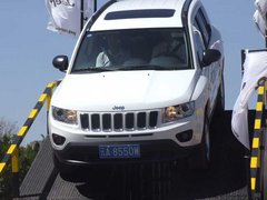 2012Jeep全国全系试驾汇昆明站圆满落幕