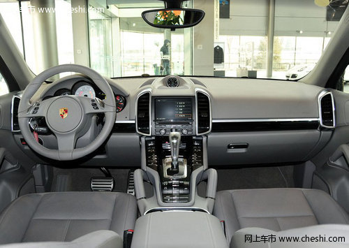 进口保时捷卡宴中规版 天津现车仅119万