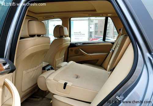 2012款宝马X5现车颜色全  天津68万畅销