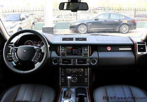 2012款路虎揽胜行政版  天津现车特卖中