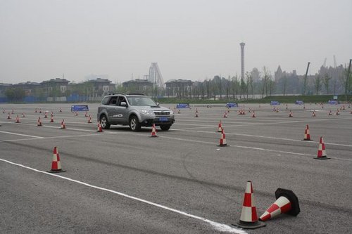 SUBARU Round Show 试驾会演绎速度激情