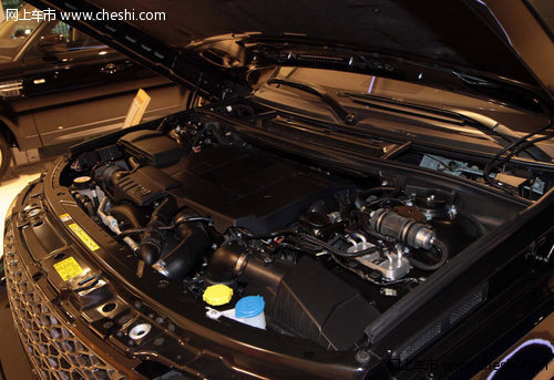 进口路虎揽胜行政版  天津港特优价现车