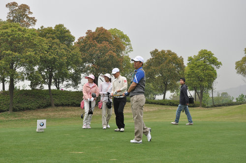 2012 BMW杯国际高尔夫赛事苏州站开杆