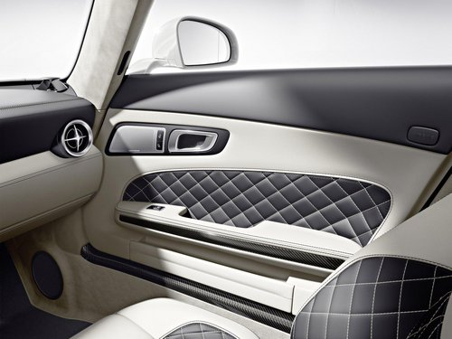 奔驰SLS AMG新推GT版 性能升级/售170万