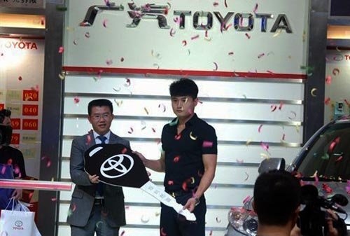 重庆车展2012款汉兰达上市 售24.88万起