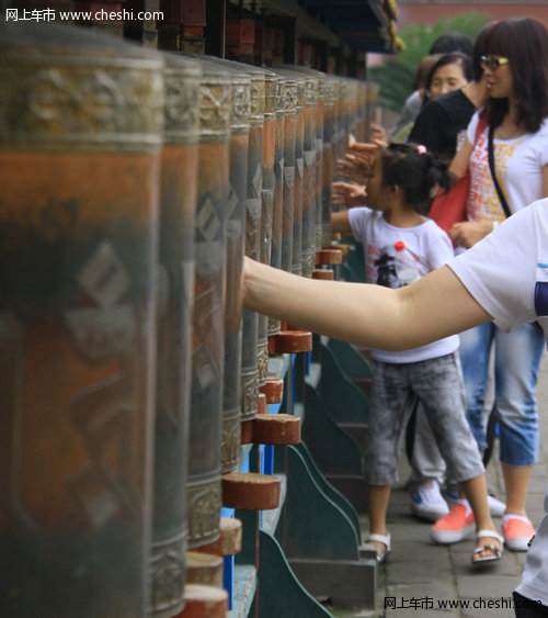 感受美食/美景 马自达8承德游之普宁寺