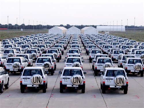 联合国维和部队用车 军用越野途乐解析