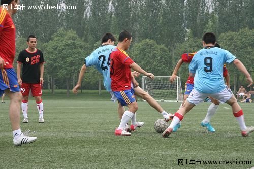 西安北京现代2012足球挑战赛激情开赛