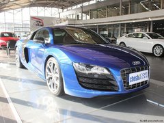 2013奥迪R8官图发布 动力升级巴黎亮相