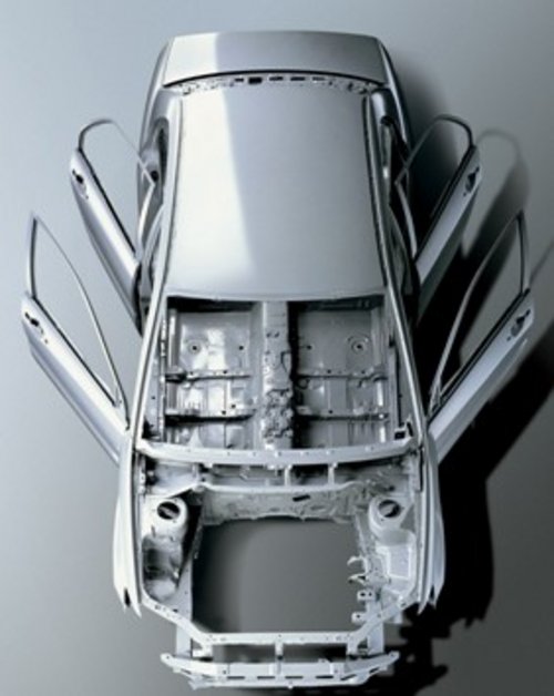 外形新颖 功能升级的2012款三菱蓝瑟