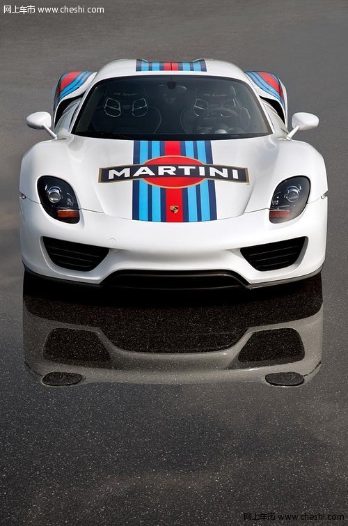 Martini Racing 令保时捷918 熠熠生辉