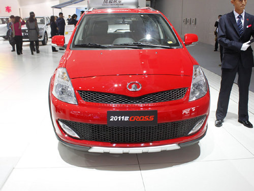 玉溪购2011款炫丽CROSS 可享优惠2000元