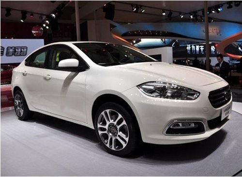 小玛莎拉蒂菲翔viaggio亮相苏州购车节_菲翔_