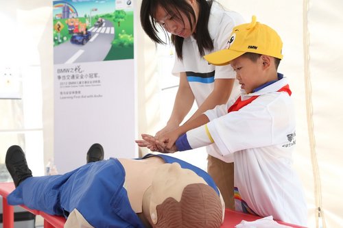 2012 BMW儿童交通安全训练营厦门扎营