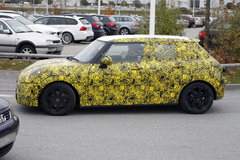 5门版MINI COOPER谍照再曝 取代CLUBMAN