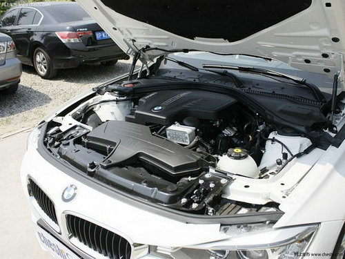 全新BMW3系现车充足“悦享99”金融方案