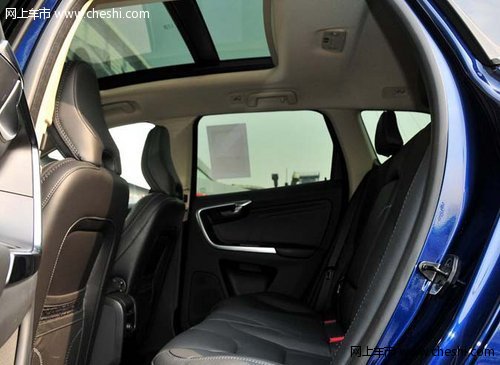进口沃尔沃XC60  现车最高优惠10万促销