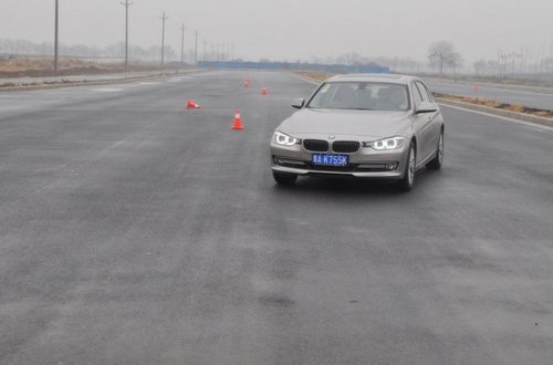 郑州宝莲祥全新BMW 3系对比试驾会落幕