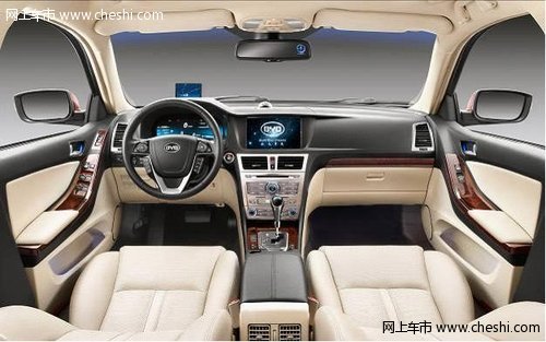 搭載夜視系統(tǒng) 比亞迪思銳現(xiàn)身廣州車展
