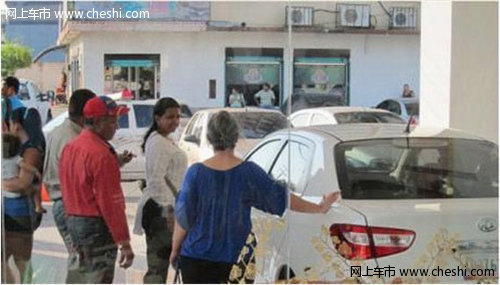中国车国外红委内瑞拉客户抢购东风风神