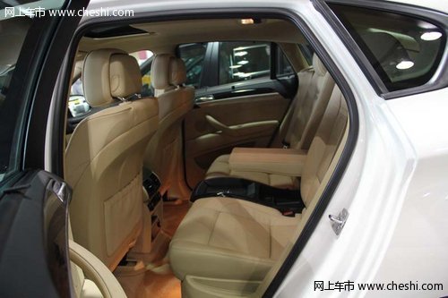 进口宝马X6 棕色现车仅售79.5万配置全