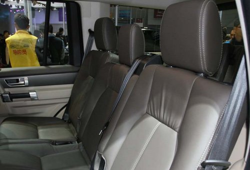 2013款路虎发现四  现车颜色齐折扣发售