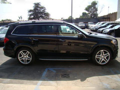 2013款奔驰GL550 天津现车年底降价优惠