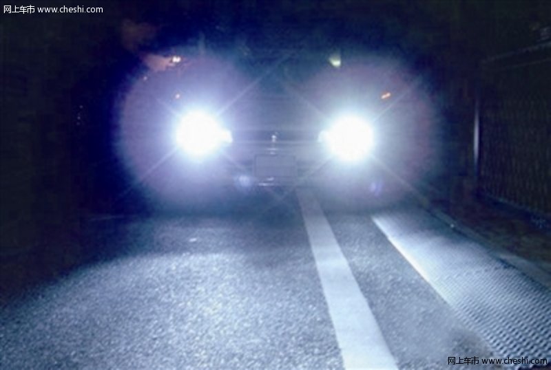 如何正确的使用灯光 50f9f79613759_800.jpg