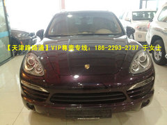 保时捷卡宴中东版  紫水晶色闪耀天津港