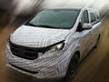 上汽大通新MPV曝光 造型設計傾向轎車化
