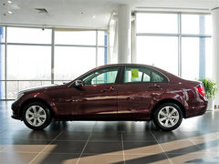 奔驰C180/C260/C300报价 官方售30.8万