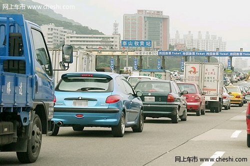 春节高速公路 各收费公路交通平稳畅通