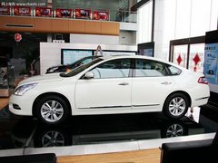 是公爵还是草根 浅析日产天籁车型历史