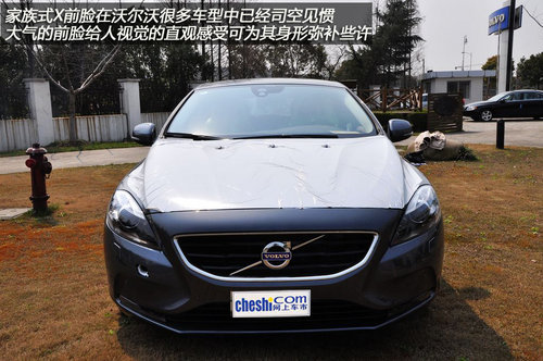 實拍全新進口沃爾沃V40