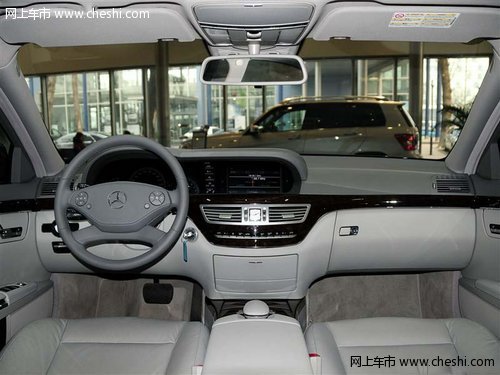 2013款奔驰S600L限量版 黑色优惠40万元