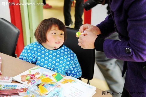 郑州日产天使微笑行动 关爱孤残儿童