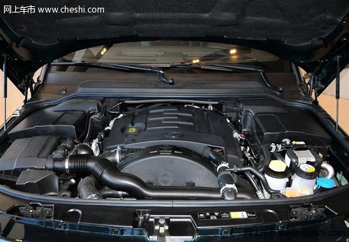 13款路虎发现4柴油 天津港现车璀璨上市