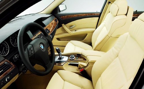 2013款BMW 5系Li 南平信达通宝新车到店