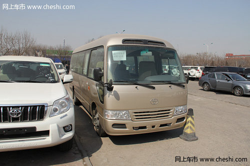 丰田考斯特VIP版 可移动的安全性商务车