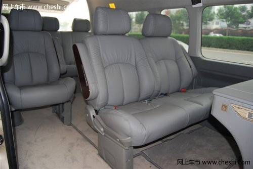丰田海狮13座  2013款专业提供海狮改装