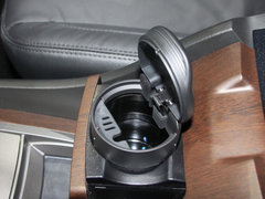 韩系硬派SUV 全新双龙雷斯特RX270实拍