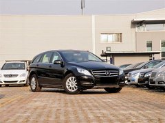 奔驰R350累计优惠14万  急促降当天提车