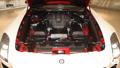 奔驰SLS AMG售186万元 优雅与运动并存