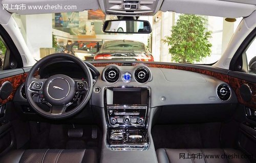捷豹XJ2.0T新款  天津现车全新打折信息