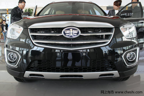 一汽首款城市SUV-奔腾X80锡林郭勒实拍