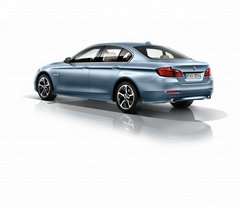 2014款宝马5系改款产品发布 增新V8引擎
